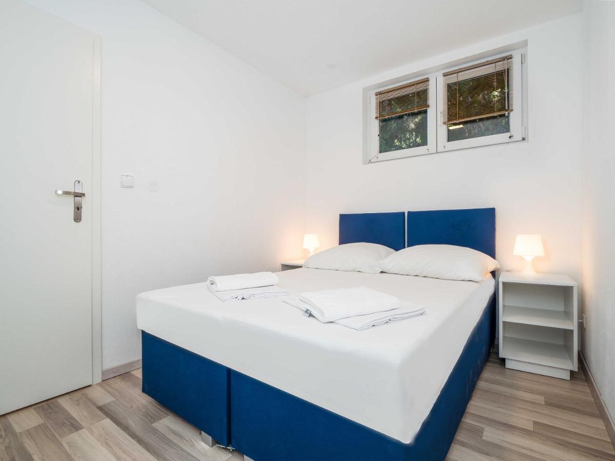 Mediteran Travel Mobile Homes Miran Pirovac Exterior photo